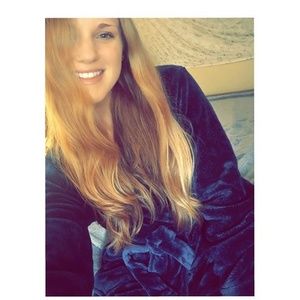 Meet your Posher, Genevieve